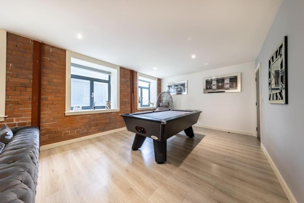2 Bed Apartment With Pool Table Bradford  Exterior foto