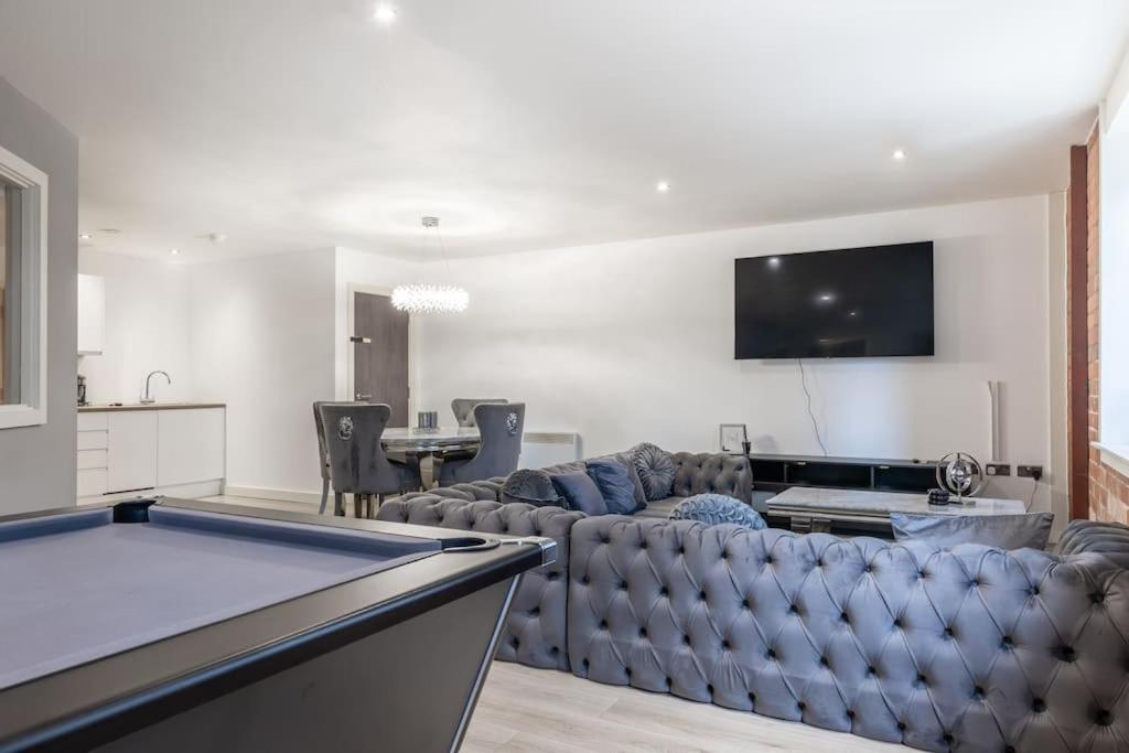 2 Bed Apartment With Pool Table Bradford  Exterior foto