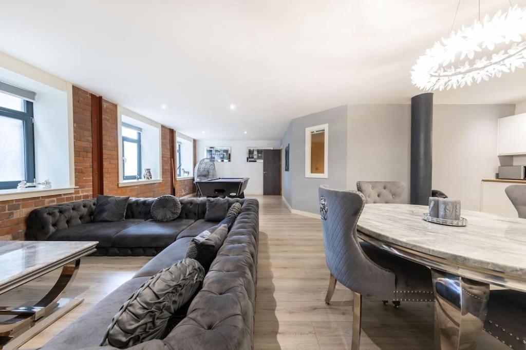 2 Bed Apartment With Pool Table Bradford  Exterior foto